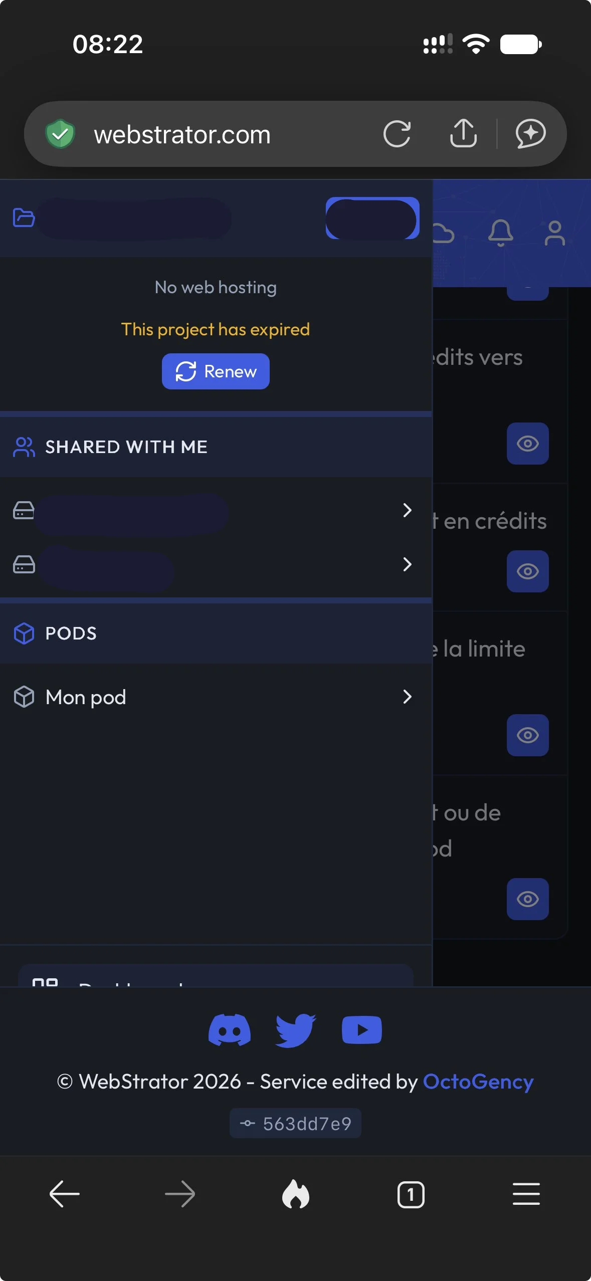 Sur mobile, le footer caches des infos — 1